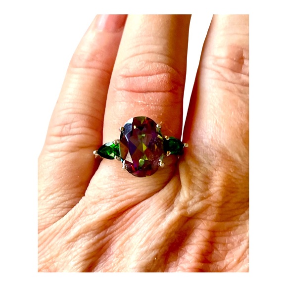 8 ct Mystic Topaz with side 1 ct Diopside stones with glimmer! Size 8. OOAK! - Picture 5 of 15